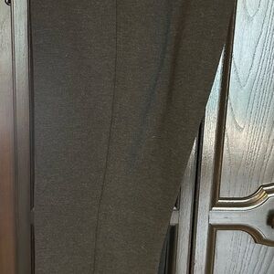 Chico's Gray Straight Leg Pants (Size 3.5)